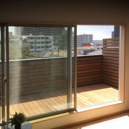 ウエスタンレッドシダー フェンス材 1x4 施工写真