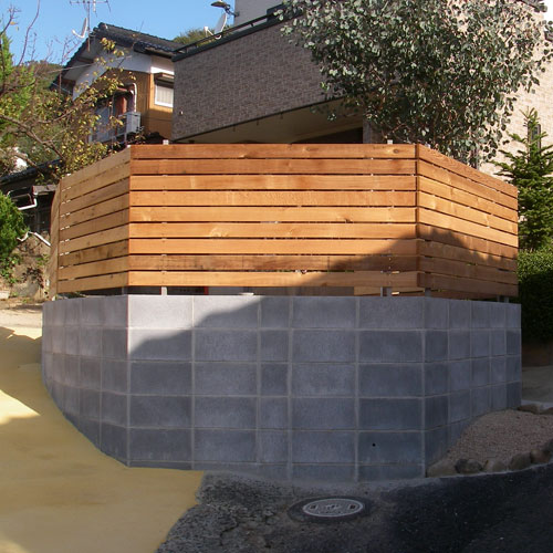 ウエスタンレッドシダー フェンス材 1x6 施工写真