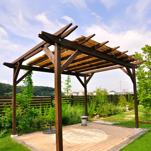 ウエスタンレッドシダー デッキ材・角材 4x4 施工写真