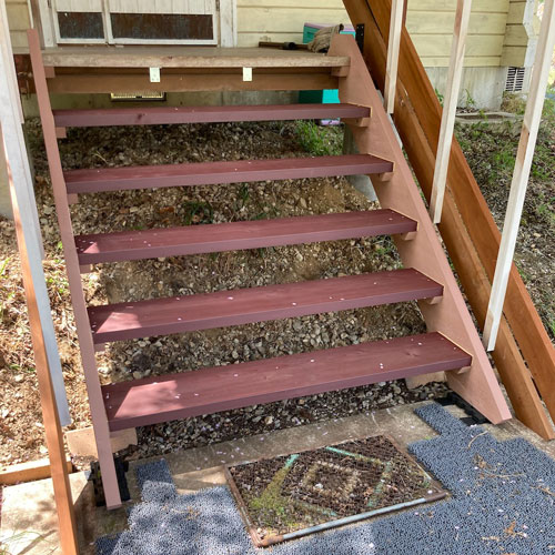 ウエスタンレッドシダー 階段